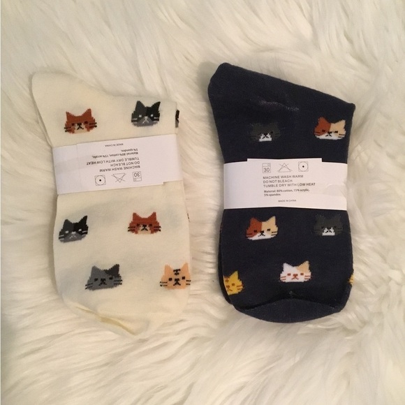 FASHION boutique cat socks 2 pair - Picture 2 of 6
